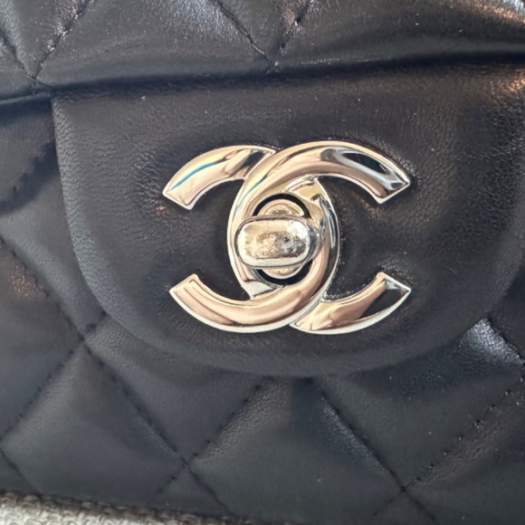 Chanel Flap Bag - Picture 4 of 8